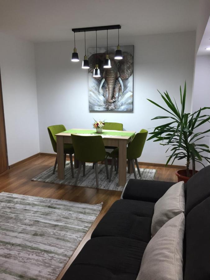 Roby Apartament Bucharest Exterior photo